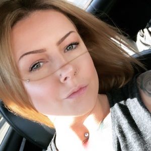 Meet your Posher, Brenna